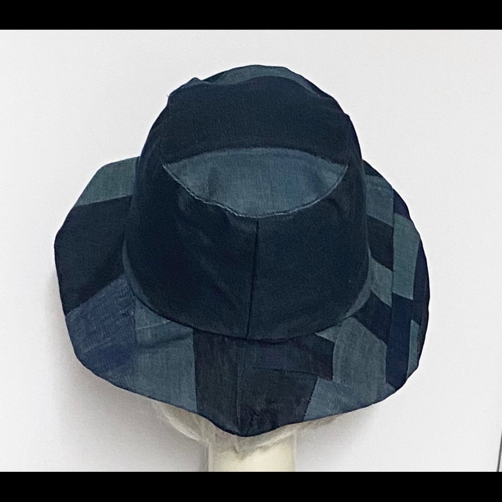 Upcycled patchwork bucket hat - Picture 3 of 11